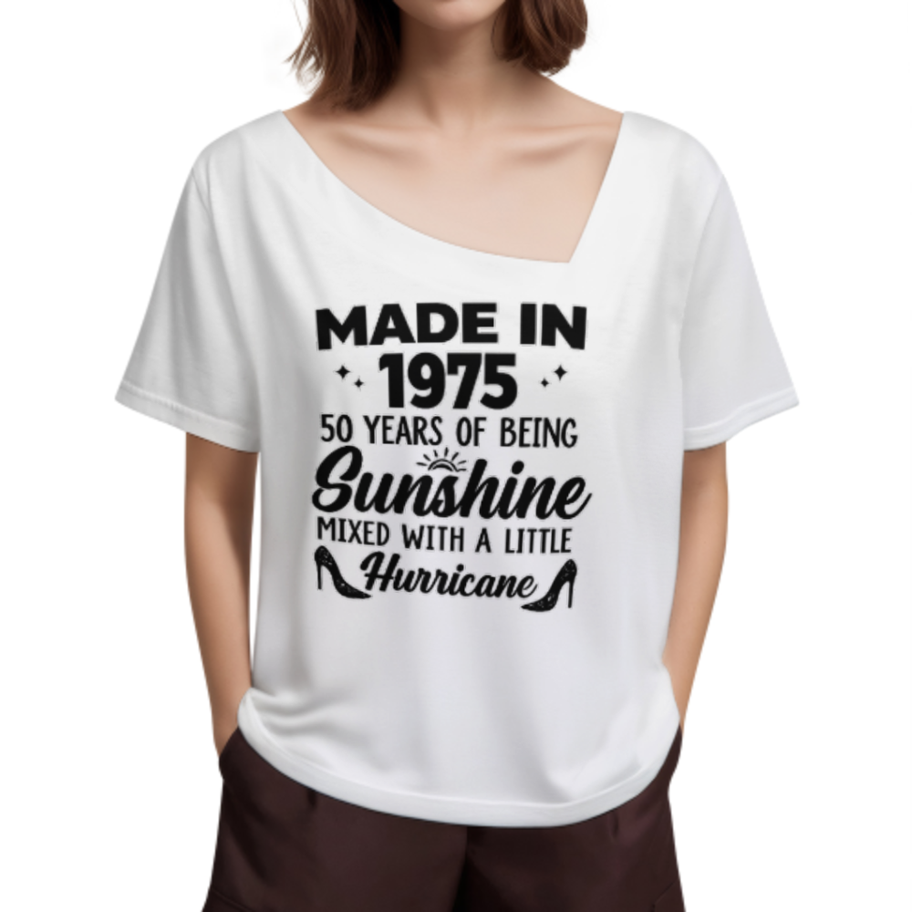 Made in 1975 – 50 Years of Sunshine Mixed with a Little Hurricane Women's Graphic T-Shirt(z1075)