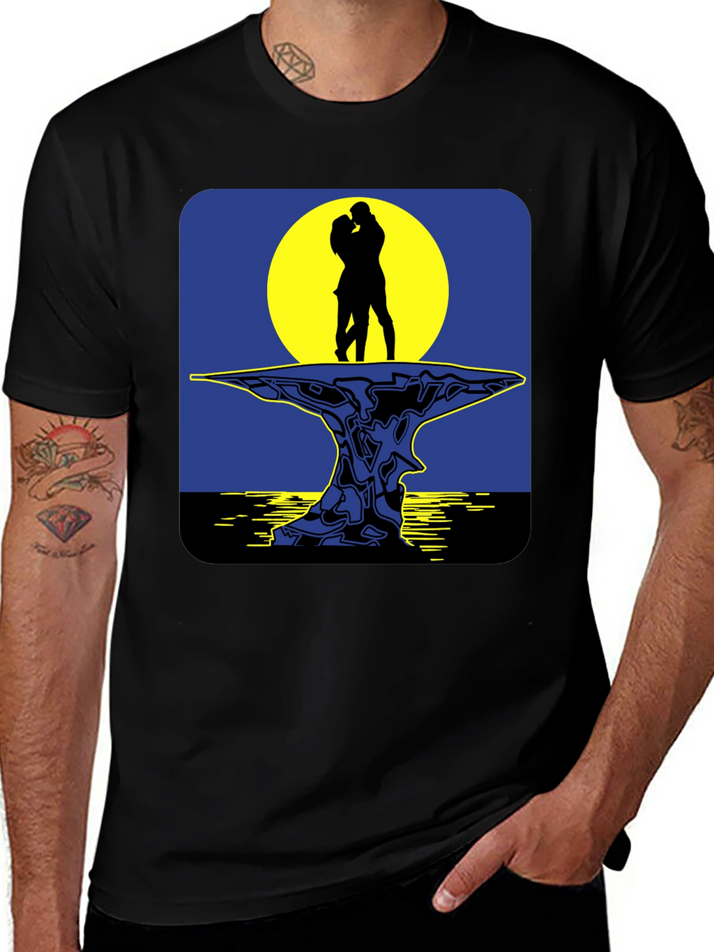 Romantic Silhouette T-Shirt - Moonlit Lovers