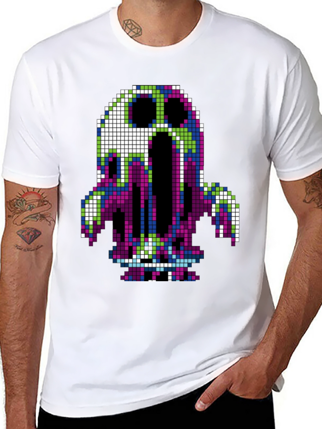 Pixel Art Ghost T-Shirt - Retro Gaming Style