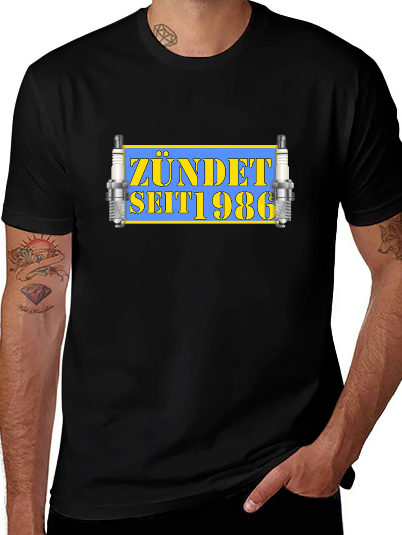 Zündet Seit 1986 Black Graphic Tee