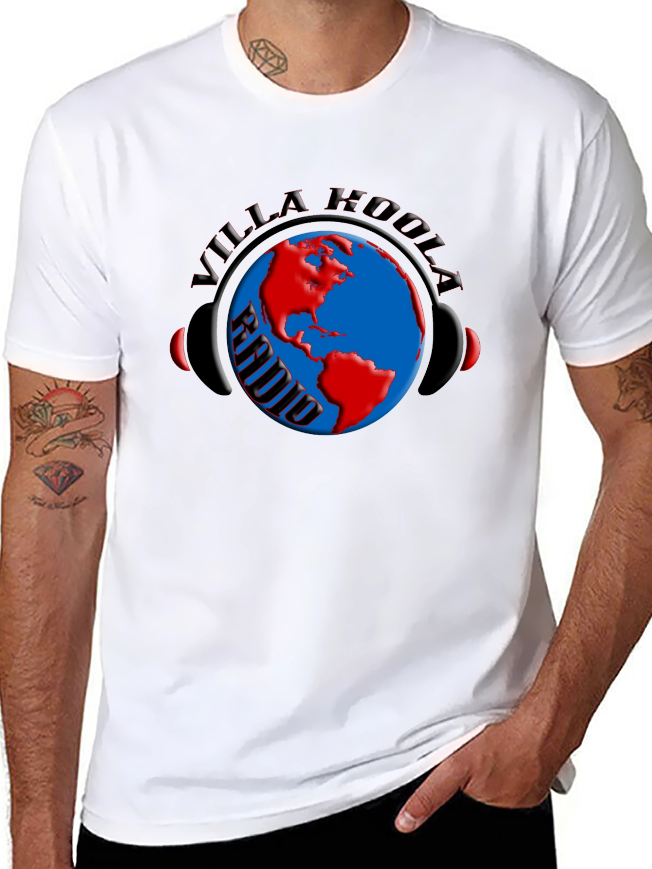 Villa Koola Radio Graphic T-Shirt
