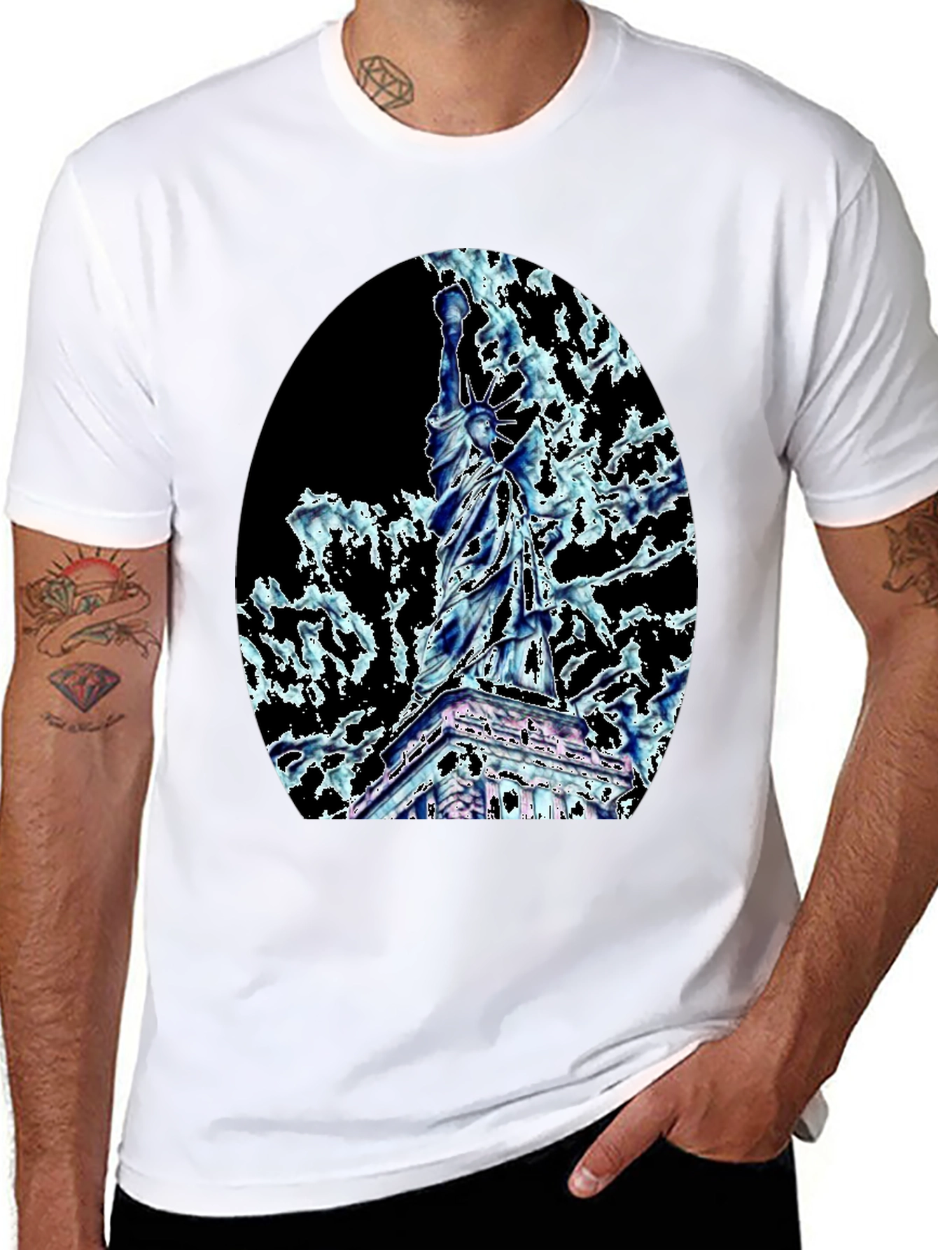 Statue of Liberty Graphic Tee - Black