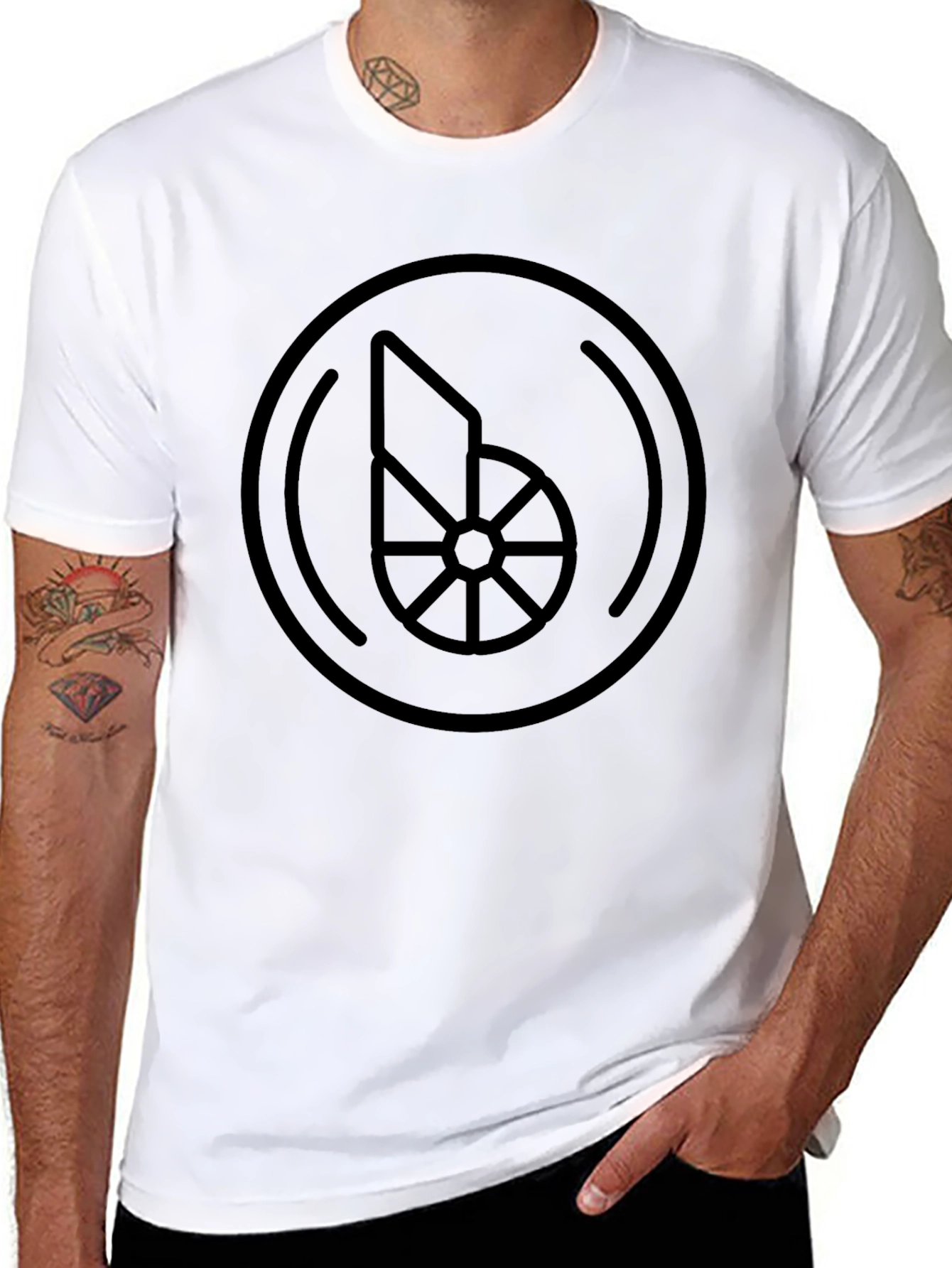 Geometric Circle Graphic Tee - Modern Black T-Shirt