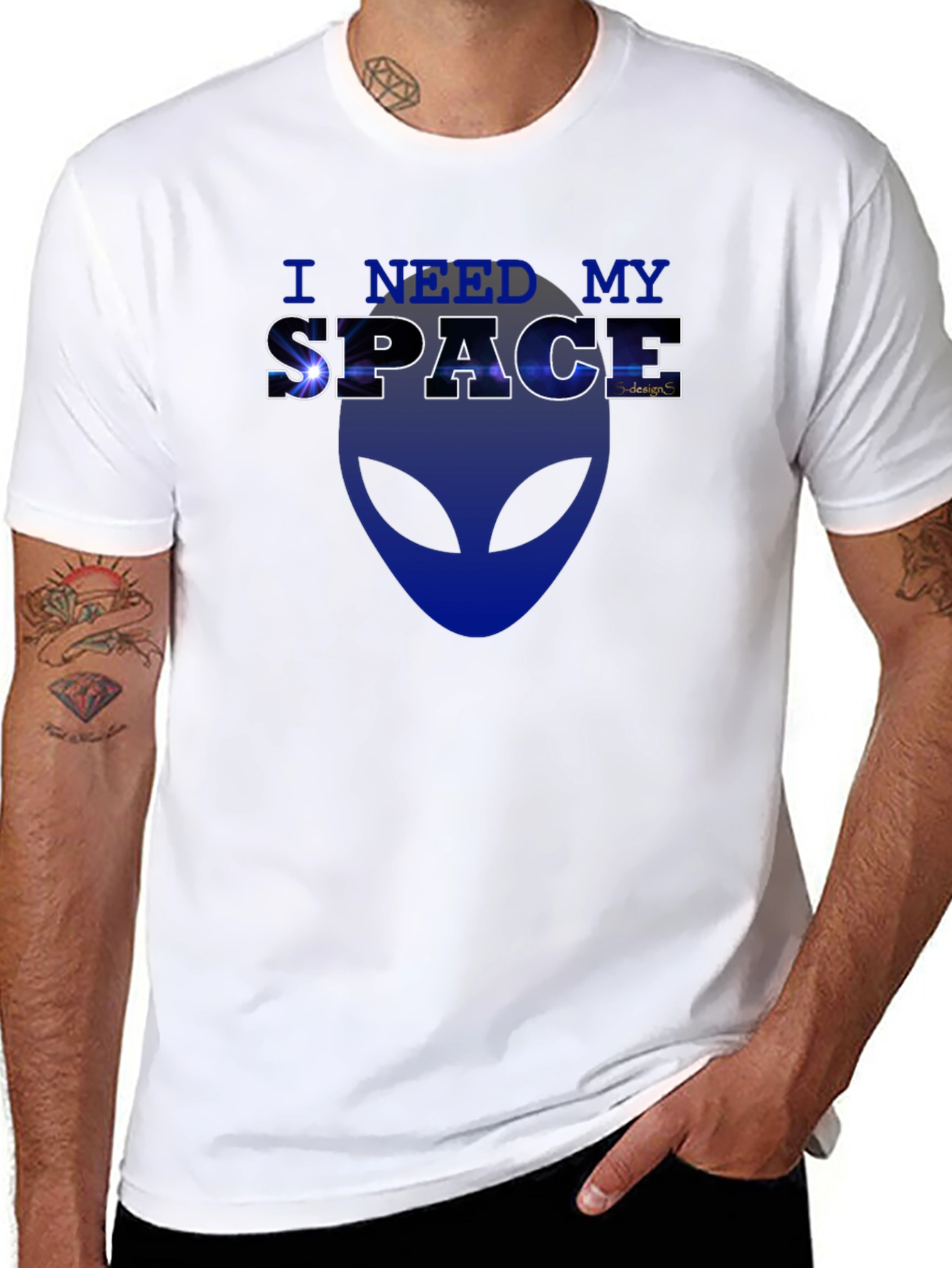 I Need My Space Alien Graphic T-Shirt - Black