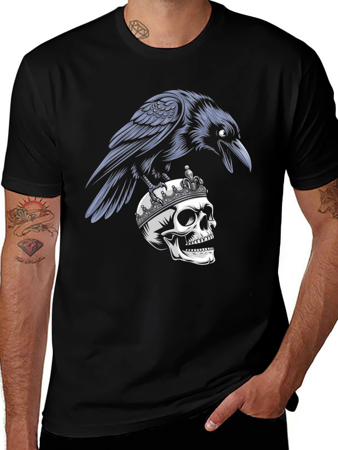 Raven on Skull T-Shirt - Gothic Style Black Tee