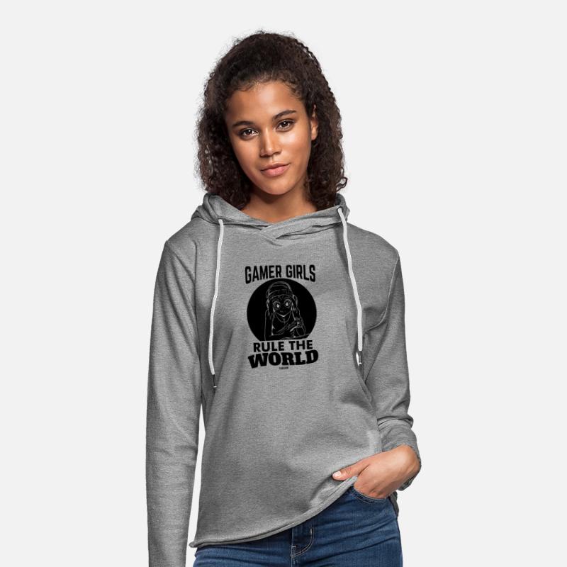 Girls playing Gaming Online Internet