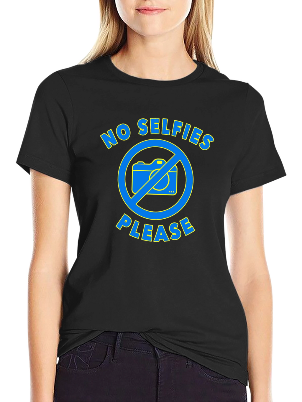 No Selfies Please Graphic T-Shirt - Black