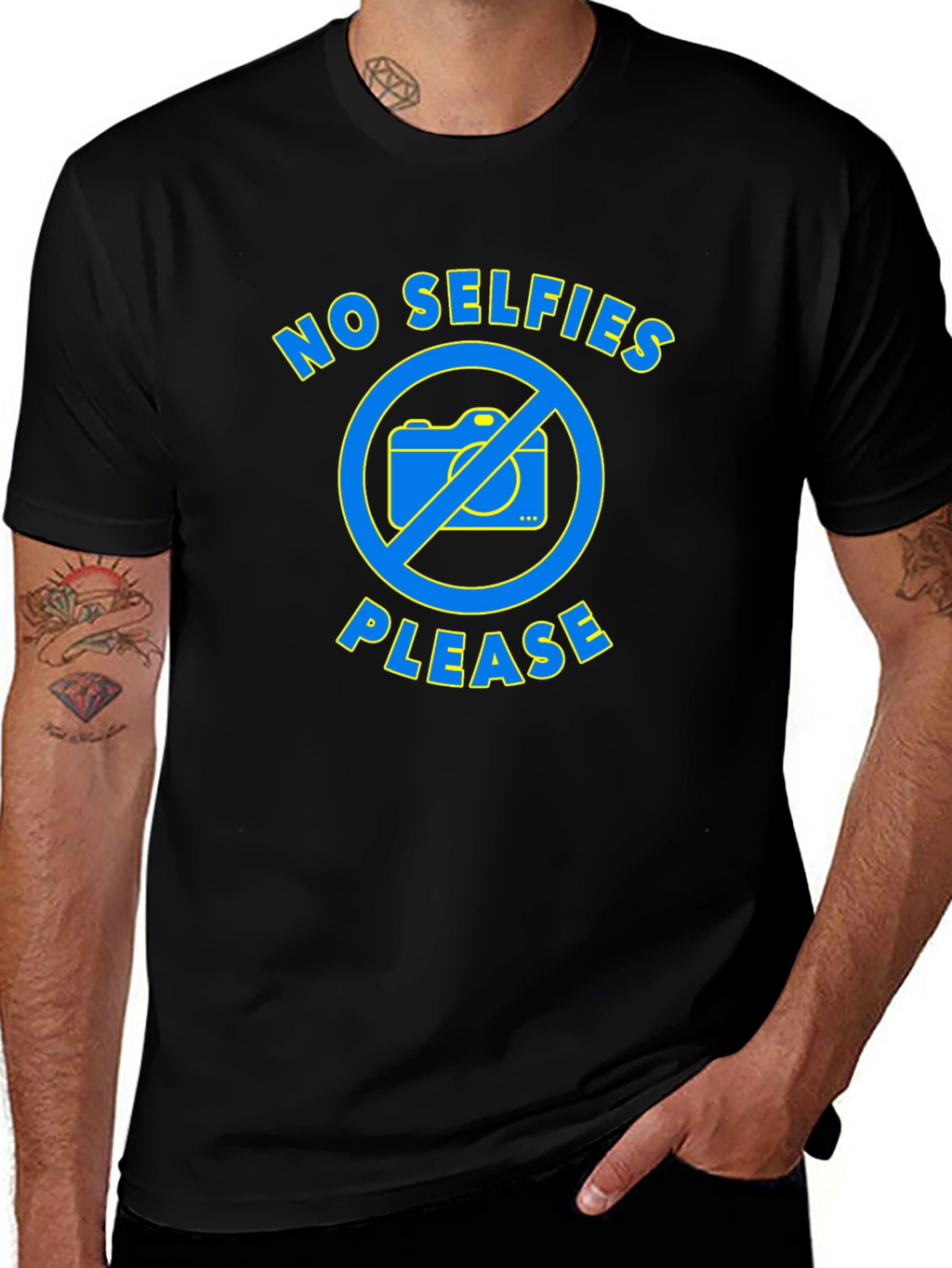 No Selfies Please Graphic T-Shirt - Black
