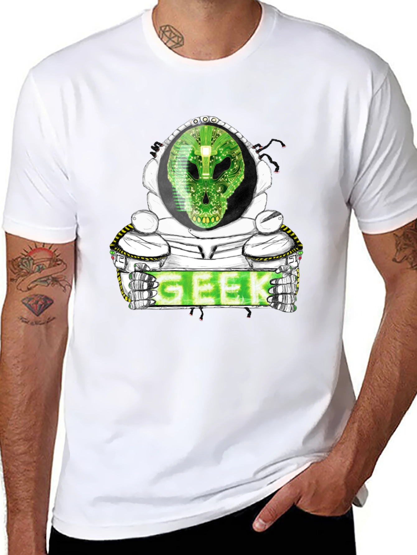 Geek Alien Graphic T-Shirt
