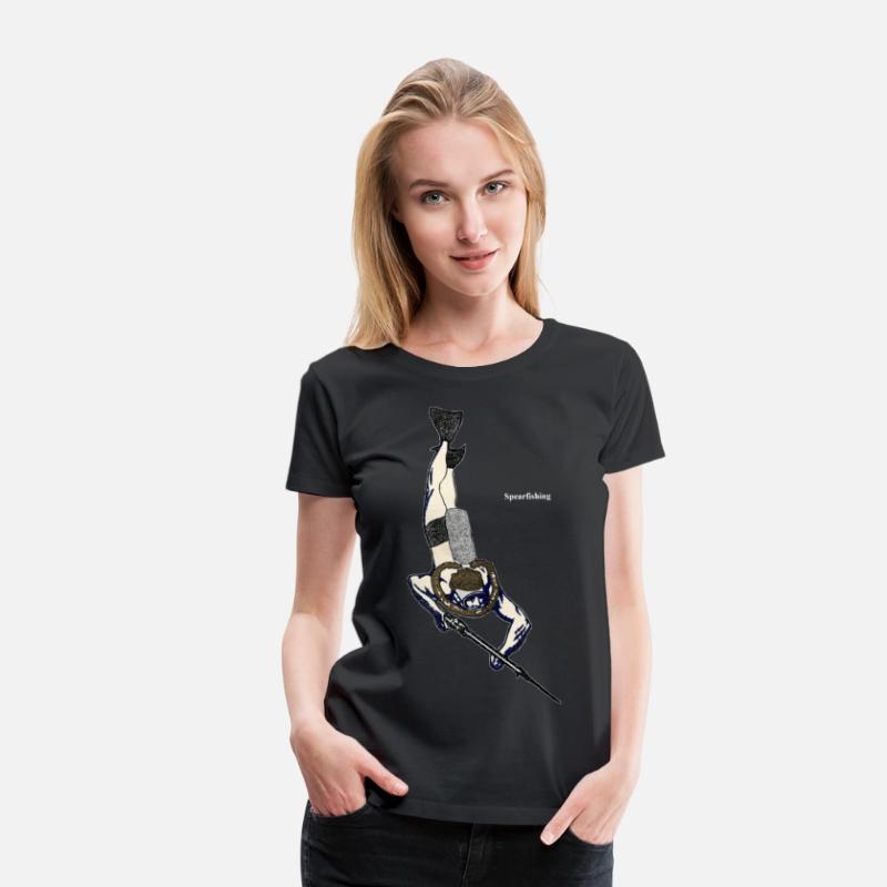 Spearfishing Diver Using a Double Hose Regulator