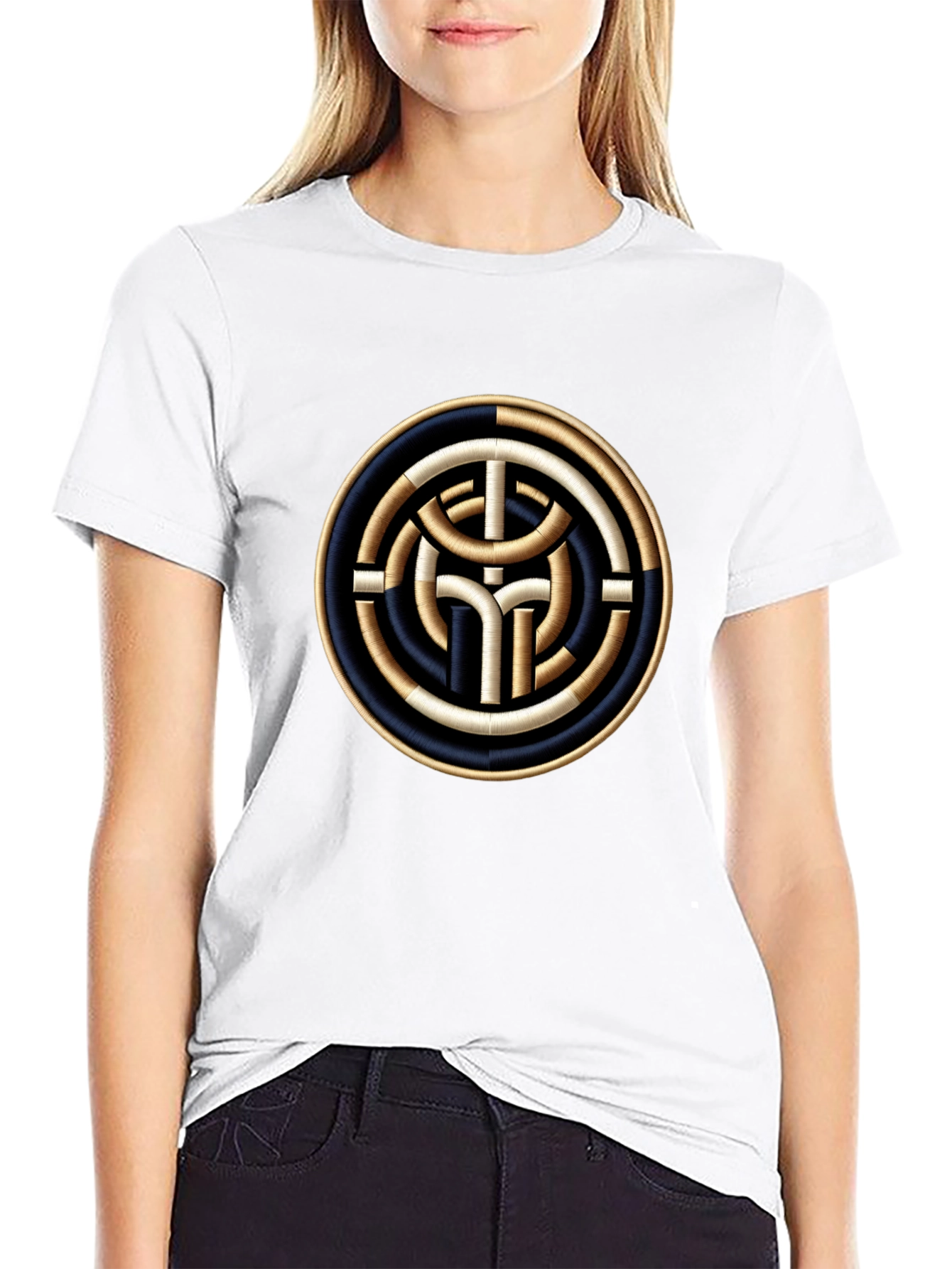Circular Celtic Knot Design T-Shirt - Black